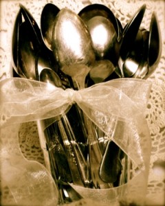 spoons with a bow